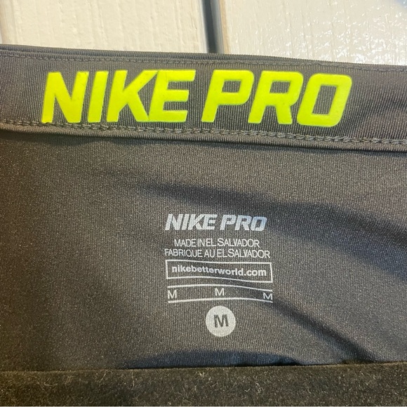 Nike Pro Women’s Dri-FIT V-Neck - Picture 3 of 9